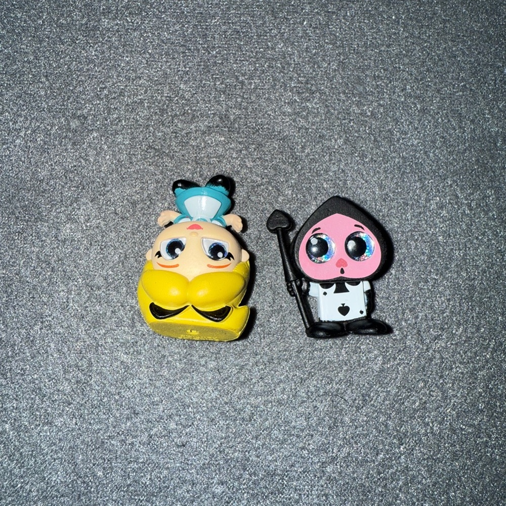 Alice in Wonderland Doorables(Set of 2)